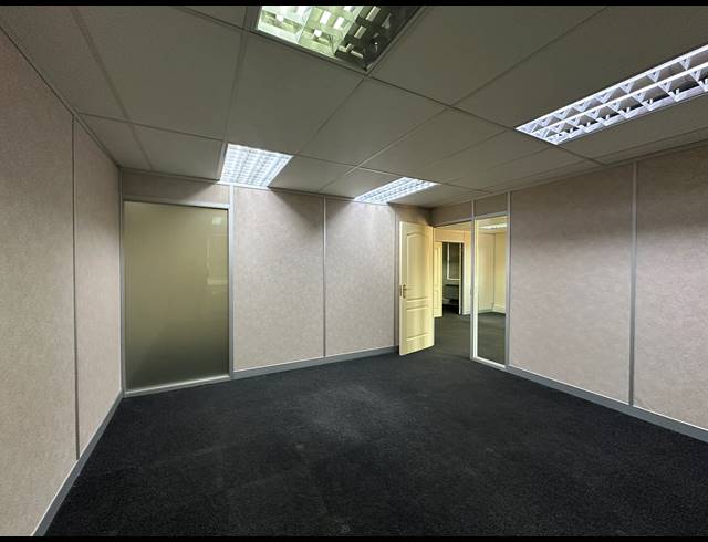 85M² OFFICE TO LET IN HIGHVELD TECHNOPARK